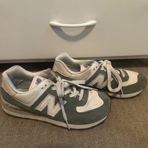 New Balance Classic Green and White Shoes